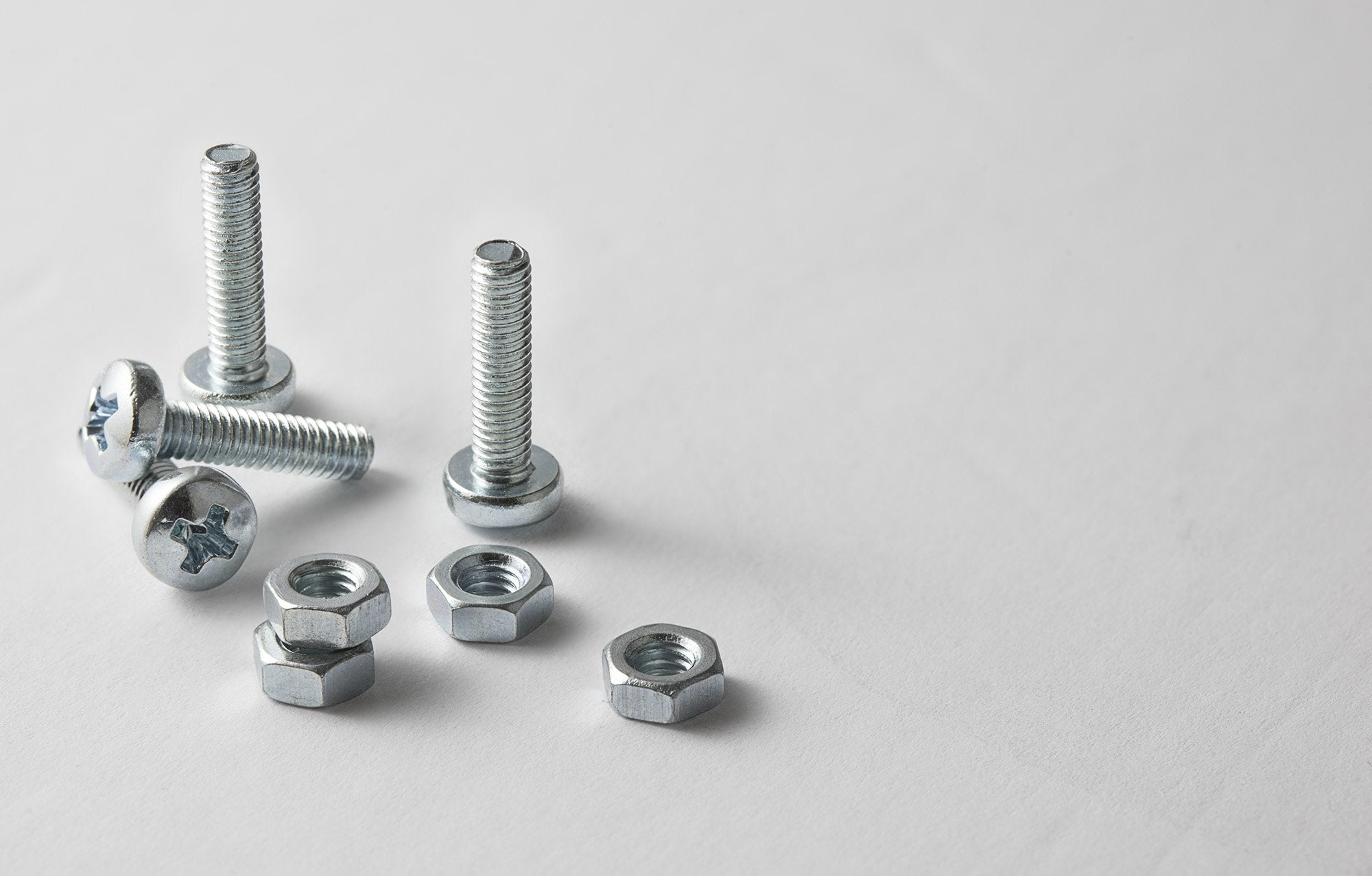 gladiator joe monitor vesa adapter bolts and nuts